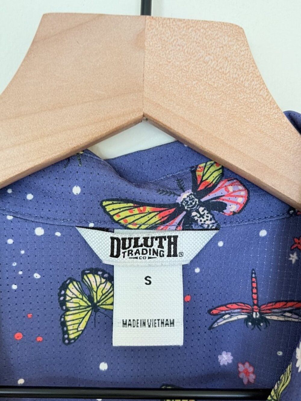 Duluth Trading Co Purple Butterfly Bug Print Short Sleeve Shirt - Picture 4 of 7